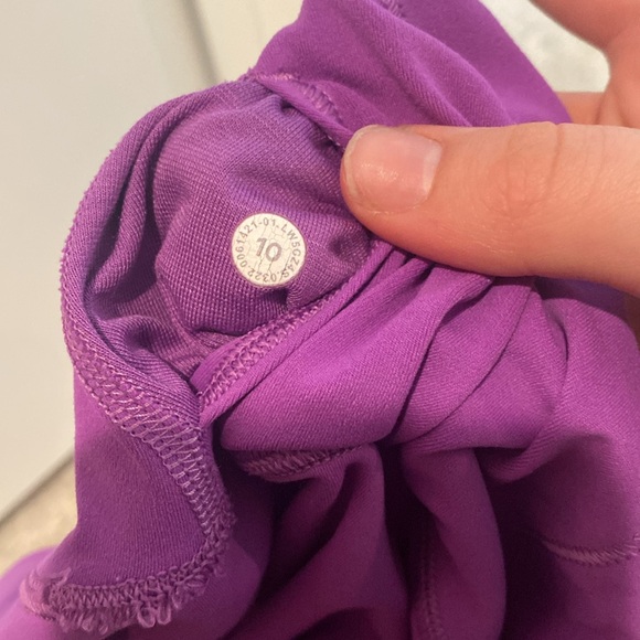 Lululemon align leggings inseam 28” - Picture 4 of 4